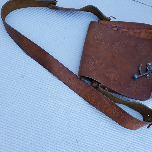 Tooled Leather Purse Messenger Bag Handmade Shoulder Bag Brown 10"x9.5" Floral - Picture 11 of 12
